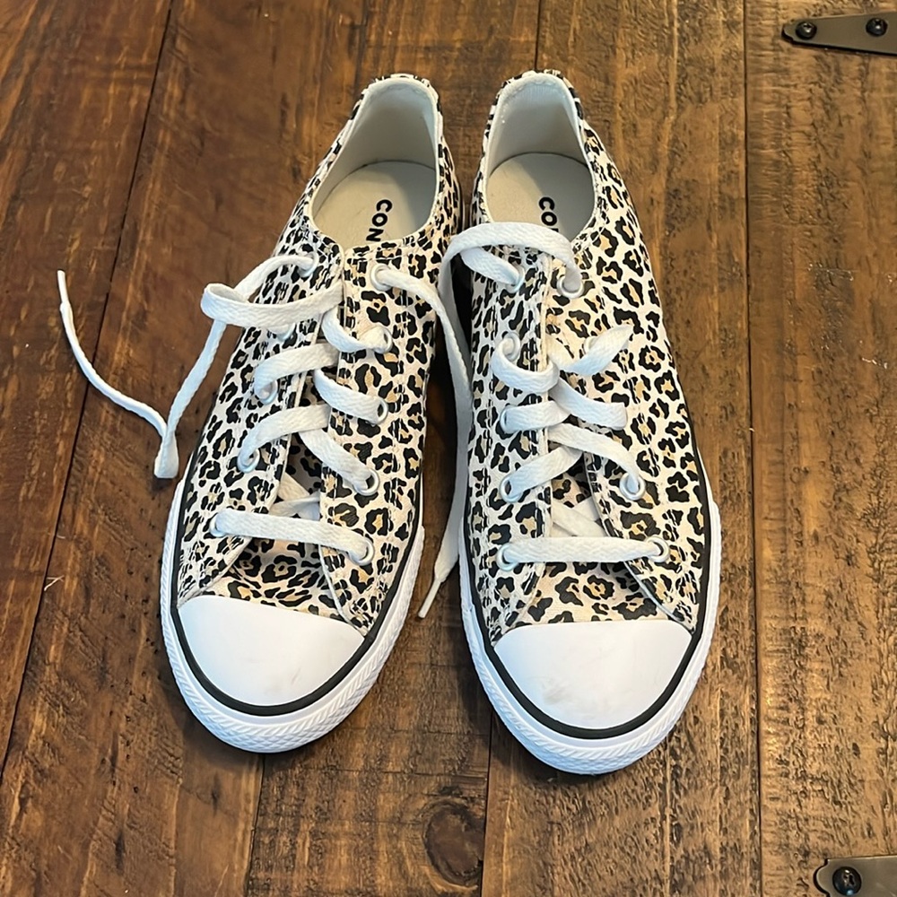Cheetah print converse
